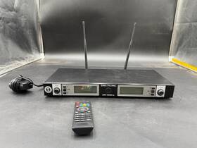 Singtronic Uhf-1500 Pro Wireless Microphone System With Power Cord