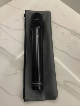 Wm5270f01 Toa Wm-5270 F01 64ch Wireless Handheld Mic Dynamic Vocal Microphone - Used