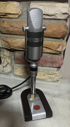 Mv-104l Victor Beautiful Japan Rca Ribbon Microphone With Case And Base 3 Pin Xlr