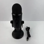 Blue Yeti Usb-c Condenser Microphone A00132 888-000527. Fixed Price $45.00.