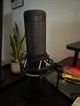 Hyper Quadcast 2 Gaming Microphone Barely Used. Fixed Price $60.00.