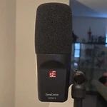 Se Electronics Dynacaster DCM6 Dynamic Xlr Cardioid Broadcast Black. Fixed Price $89.99.