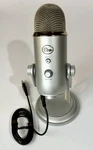Blue Yeti Desktop Usb Microphone W/ Stand (silver) Cable 888-000325. Fixed Price $57.97.