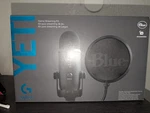 Logitech Blue Yeti Game Streaming Microphone Kit 988-000521. Fixed Price $55.00.
