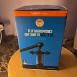 Logitech Blue Yeti Premium Multipattern Usb Condenser Microphone Pc/mac Midnight. Fixed Price $50.00.