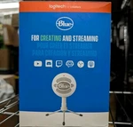 Blue Microphones Snowball Ice Wired Cardioid Usb Plug 'n Play White. Fixed Price $49.95.