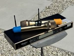 Maingo MA-W8000 Professional Wireless Microphone System Karoke. Fixed Price $76.50.