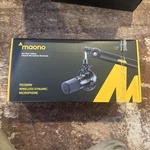 Maono PD200W Hybrid Wireless Podcast Microphone - New. Fixed Price $66.25.