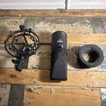 Movo VSM-7 Wired Large Diaphragm Cardioid Condenser Mic Shock Mount Pop. Fixed Price $50.00.
