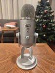 Blue Yeti Usb Microphone - Platinum. Fixed Price $40.00.
