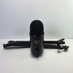 Blue Yeti Professional Multi-pattern Black Usb Condenser Microphone 888-000322. Fixed Price $43.55.