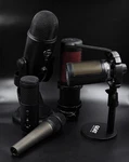 Lot Of 5 Blue Yeti A00132 Hyperx Nordic Various Models Microphone For Parts. Fixed Price $121.50.