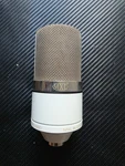 Mxl BLIZZARD-990 Side Address Condenser Microphone With Blue Led. Fixed Price $40.00.