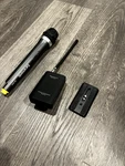 Saramonic SR-HM4C 4-CHANNEL Vhf Wireless Handheld Mic With Transmitter. Fixed Price $65.00.