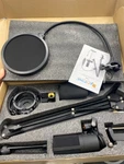 Fifine T669 (P22000783). Fixed Price $34.99.