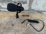 Vivitar VIVMIC826 Podcast Desk Mount Microphone With Tripod Stand & Cord. Fixed Price $29.51.