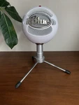 Blue Snowball Ice Usb Microphone Recorder - White 3242031. Fixed Price $24.99.