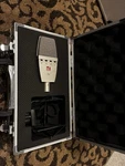 Se Electronics T2 Multi-pattern Large Diaphragm Microphone W/titanium Capsule. Fixed Price $375.00.