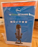 Blue Yeti Professional Microphones Multi-pattern Usb Condenser 988-000101,. Fixed Price $139.99.