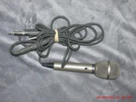 Realistic Cardioid Dynamic Microphone 33-1071. Fixed Price $24.99.